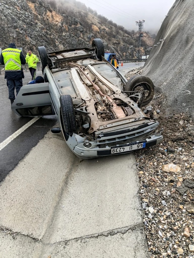 Malatya'da Trafik Kazası: Beş Kişi Yaralandı