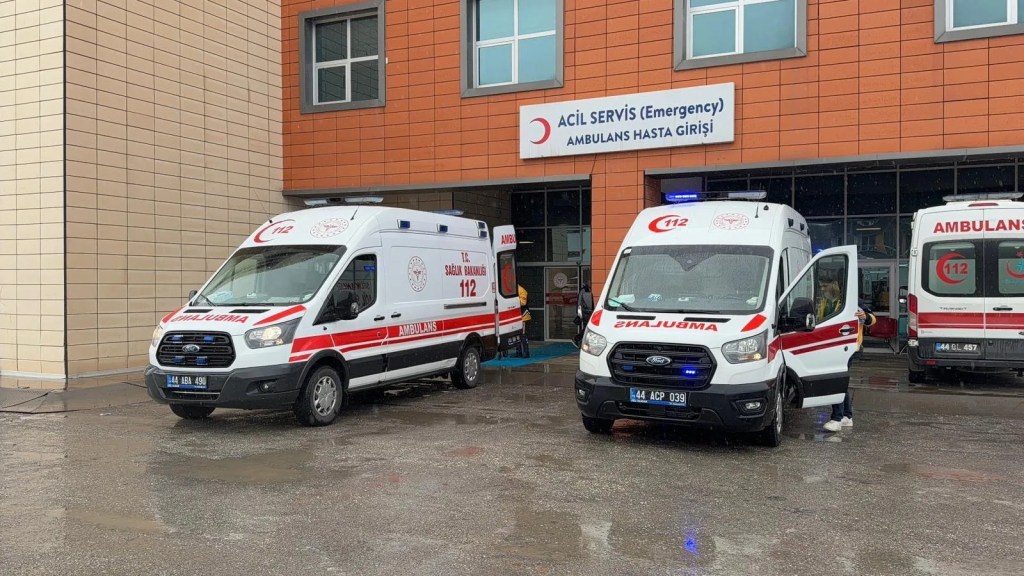 Malatya'da Trafik Kazası: Beş Kişi Yaralandı
