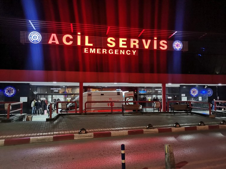 Parkta Bıçaklı Saldırı: 2 Yaşındaki Samet Yaralandı