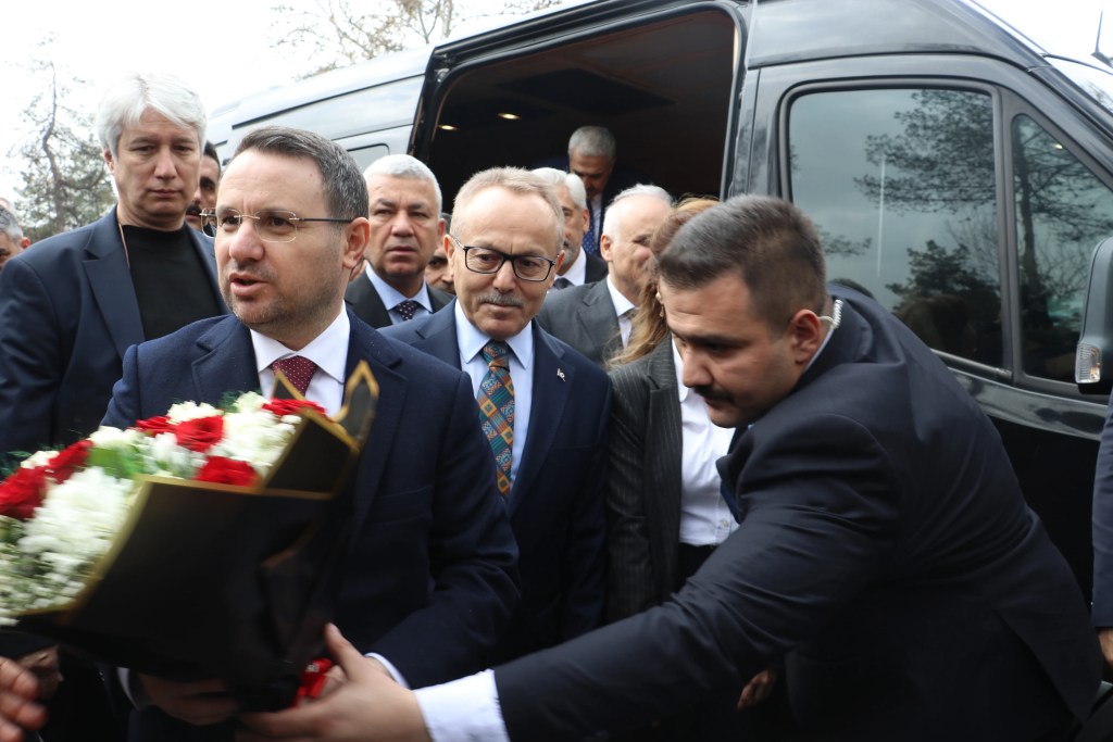 Bakan Gürlek Diyarbakır Adliyesi'ni Ziyaret Etti