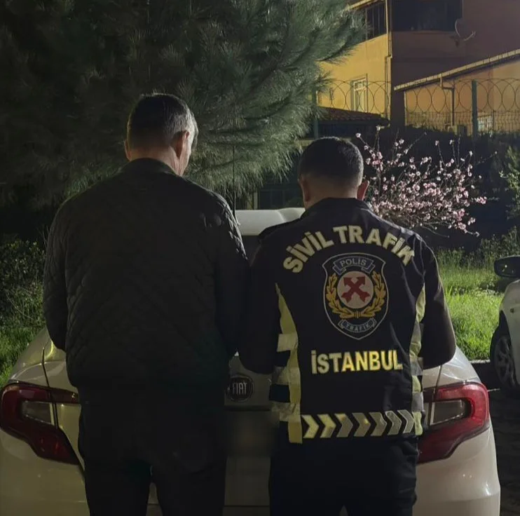 Küçükçekmece'de Ters Şeritte İlerleyen Sürücüye Ağır Ceza