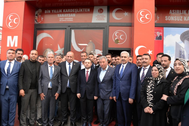 Bakan Gürlek Diyarbakır'da Partileri Ziyaret Etti