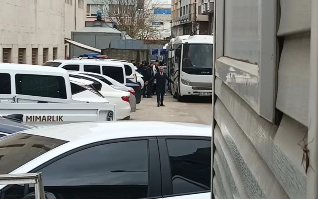 Mustafa Bozbey Tutuklandı, Ailesi Serbest Bırakıldı