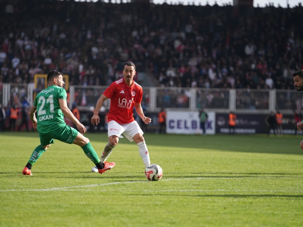 Batman Petrolspor Liderliğini Sürdürüyor