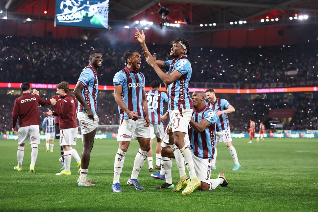 Trabzonspor Galatasaray'ı 2-1 Yendi