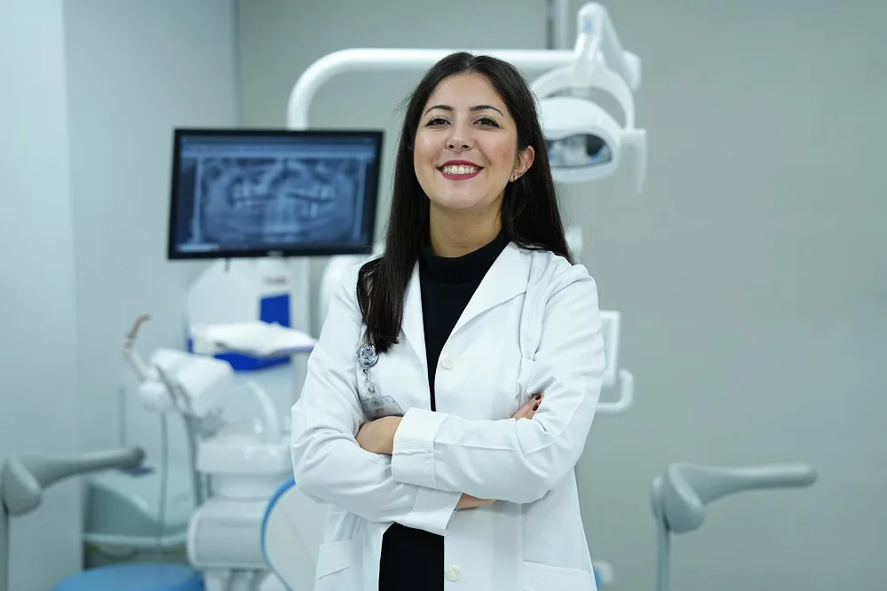 Diş Beyazlatıcılar Ağız Sağlığını Tehdit Ediyor