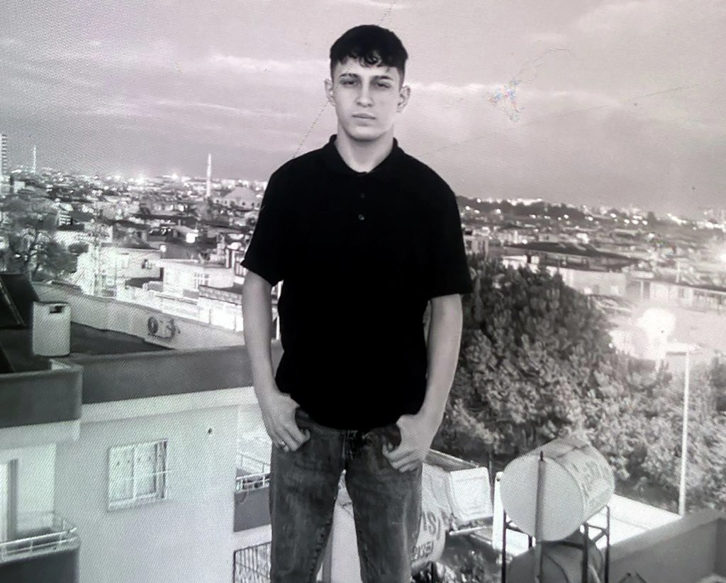 Berdan Çayı'nda Kaybolan Genç İçin Aramalar Sürüyor