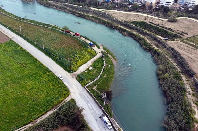 Berdan Çayı'nda kaybolan genç için aramalar sürüyor