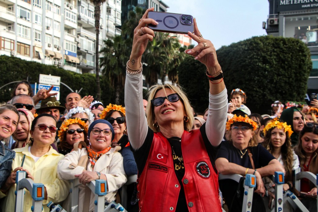 Adana Portakal Çiçeği Karnavalı'na Büyük İlgi