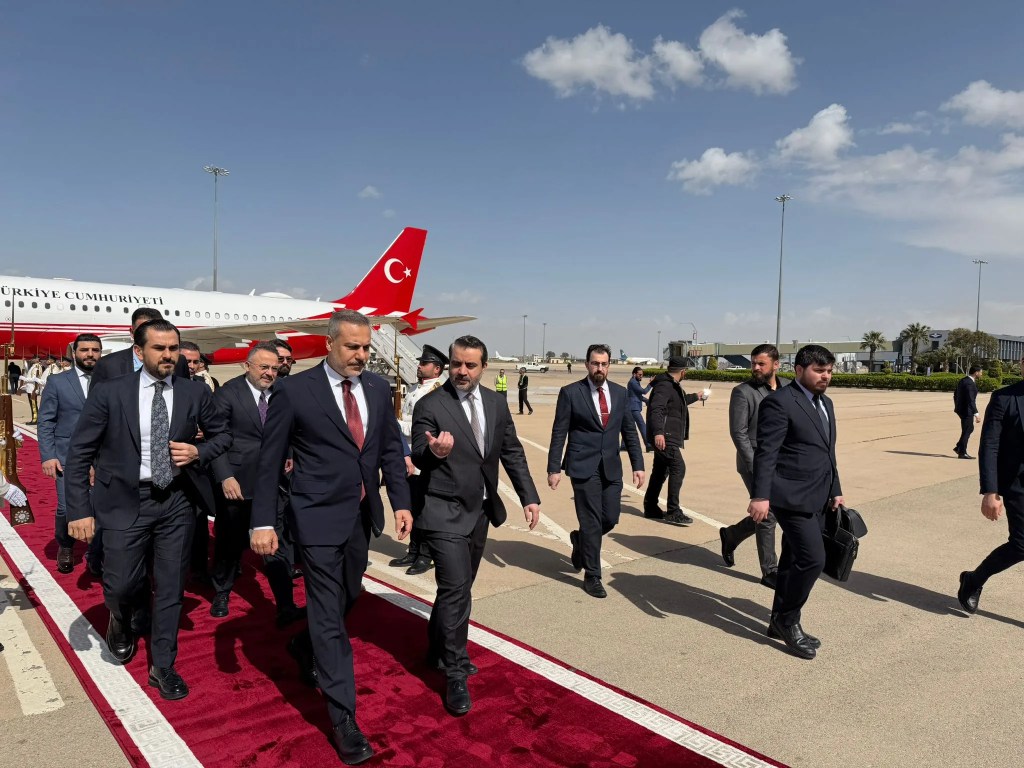 Bakan Fidan'ın Suriye Ziyareti: Kritik Görüşmeler Başladı