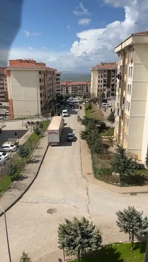 Siirt'te Site Aidatı Tartışması Kavgaya Dönüştü