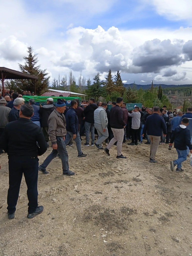 Antalya'da Trafik Kazası: İki Çocuk Hayatını Kaybetti