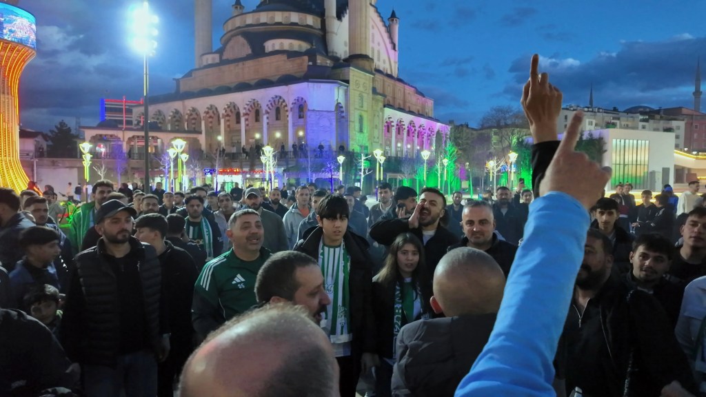 12 Bingölspor 2. Lig'e Yükseldi, Şampiyonluk Coşkusu Yaşandı