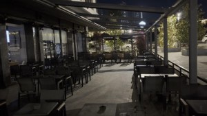 Başakşehir'de Kafede Silahlı Saldırı Panik Yarattı