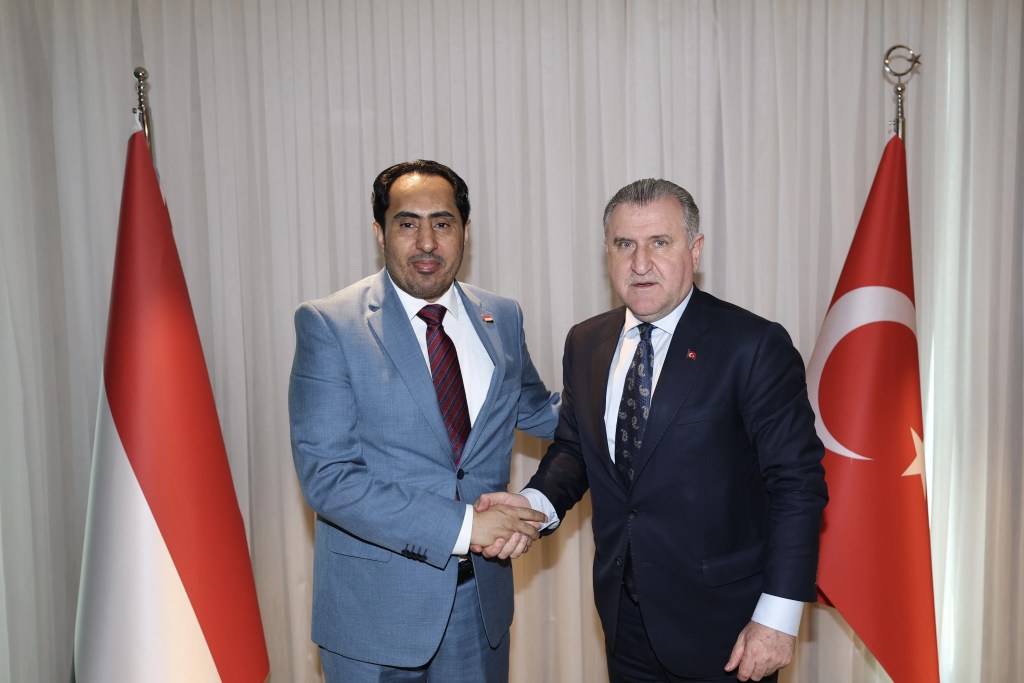 Bakan Osman Aşkın Bak Antalya'da Spor Diplomasisi Yürüttü
