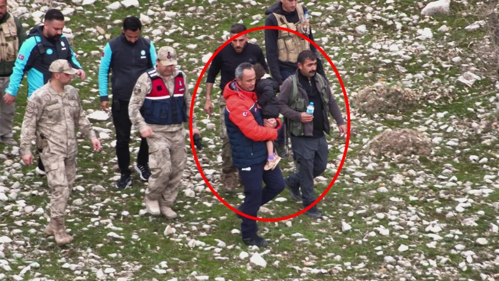 Siirt'te Kaybolan 3 Yaşındaki Zilan Sağ Bulundu