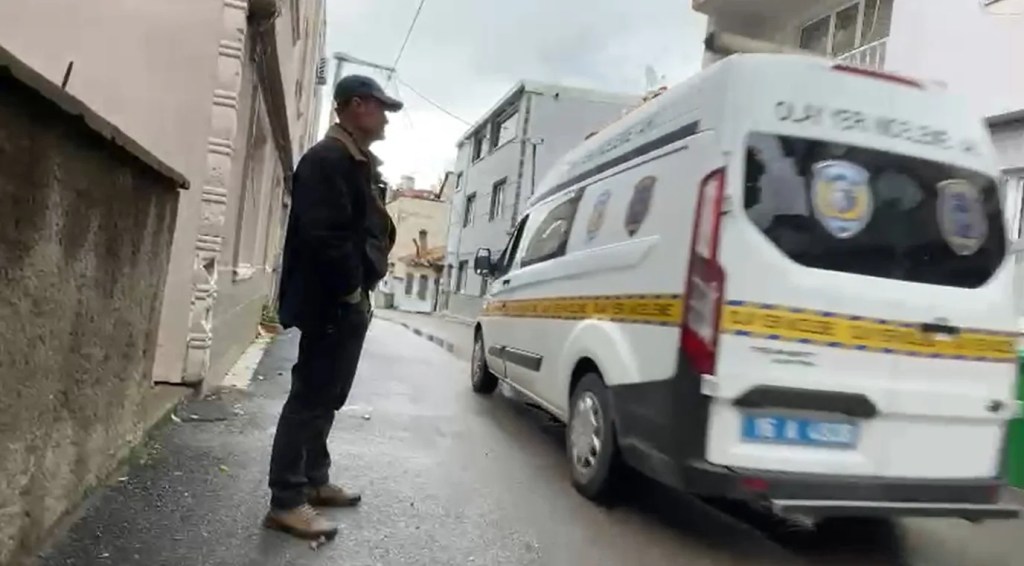 Bursa'da Emekli Polis Cinayeti: Eşi Tarafından Öldürüldü