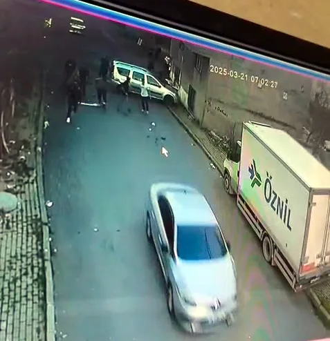 Avcılar'da Ehliyetsiz Sürücü Çocuğa Çarpıp Kaçtı