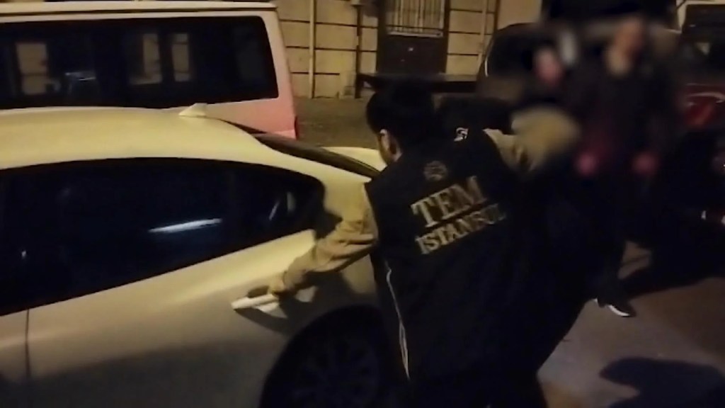 İstanbul'da Terör Operasyonu: 17 Kişi Gözaltında