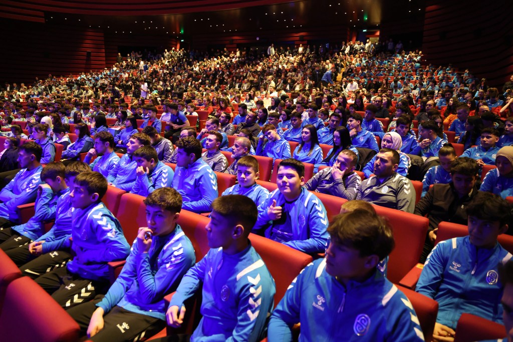 Selçuklu Belediyespor Sporcuları Ödüllerini Aldı