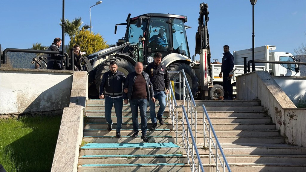 MUBRAŞ Başkanı Taciz Suçlamasıyla Adliyede