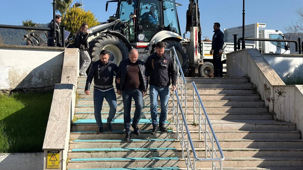 MUBRAŞ Başkanı Taciz Suçlamasıyla Adliyede