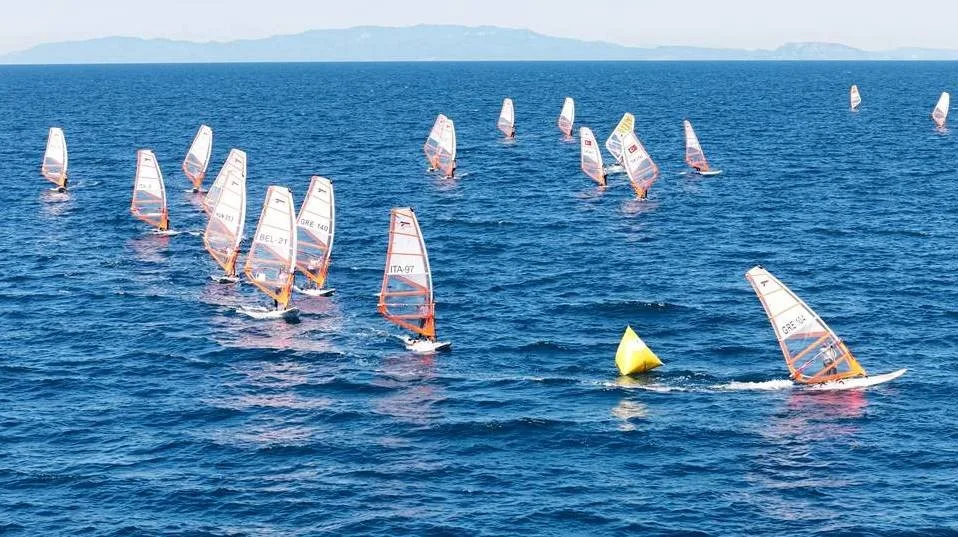 Techno 293 Dünya Şampiyonası Foça'da Renkli Görüntülerle Devam Ediyor