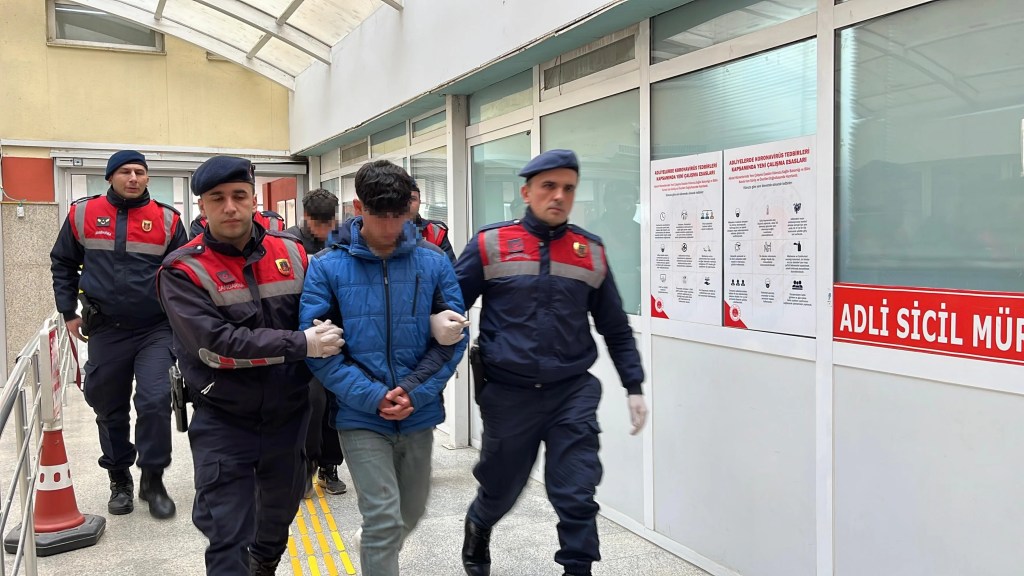Kocaeli'de Bağ Evinde İşlenen Cinayette Sanıklara Hapis Cezası