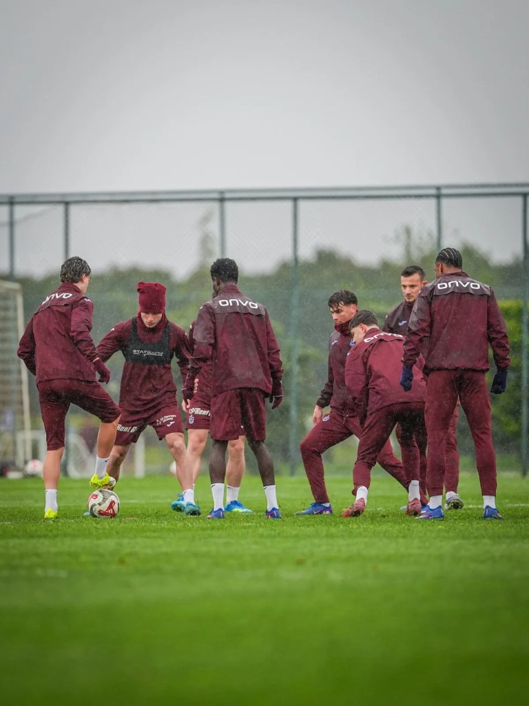 Trabzonspor Alanyaspor Maçı İçin Hazırlıklarını Sürdürüyor