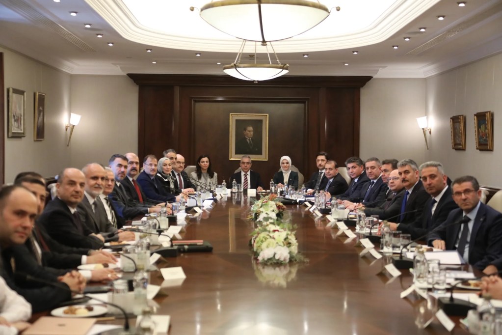 Bakan Göktaş: Dijital oyunlara yasak gündemimizde yok