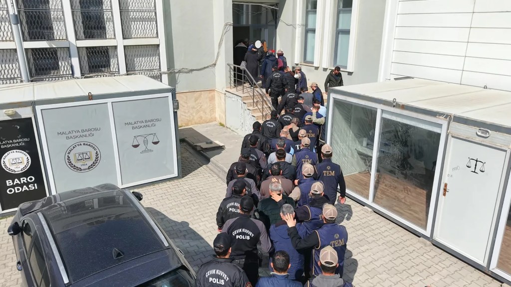 Malatya Merkezli Operasyonda 23 FETÖ Şüphelisi Gözaltında