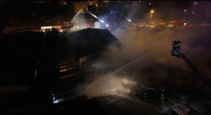 Tuzla'da Kumaş Fabrikasındaki Yangın Kontrol Altına Alındı