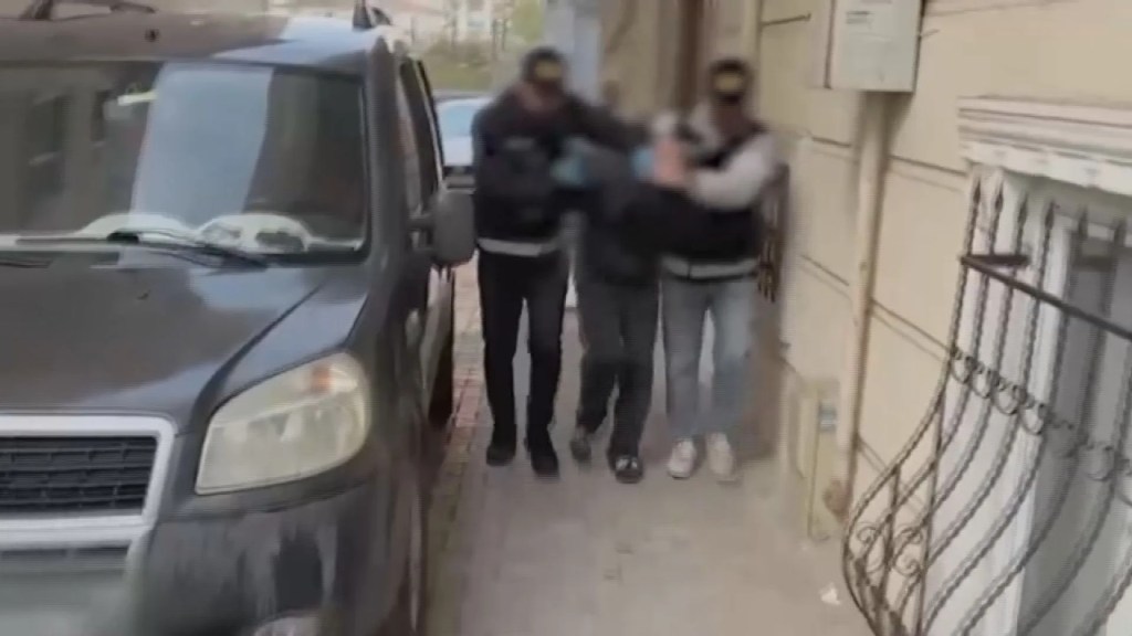 Sancaktepe'de Uyuşturucu Paylaşımı Yapan Şüpheli Serbest