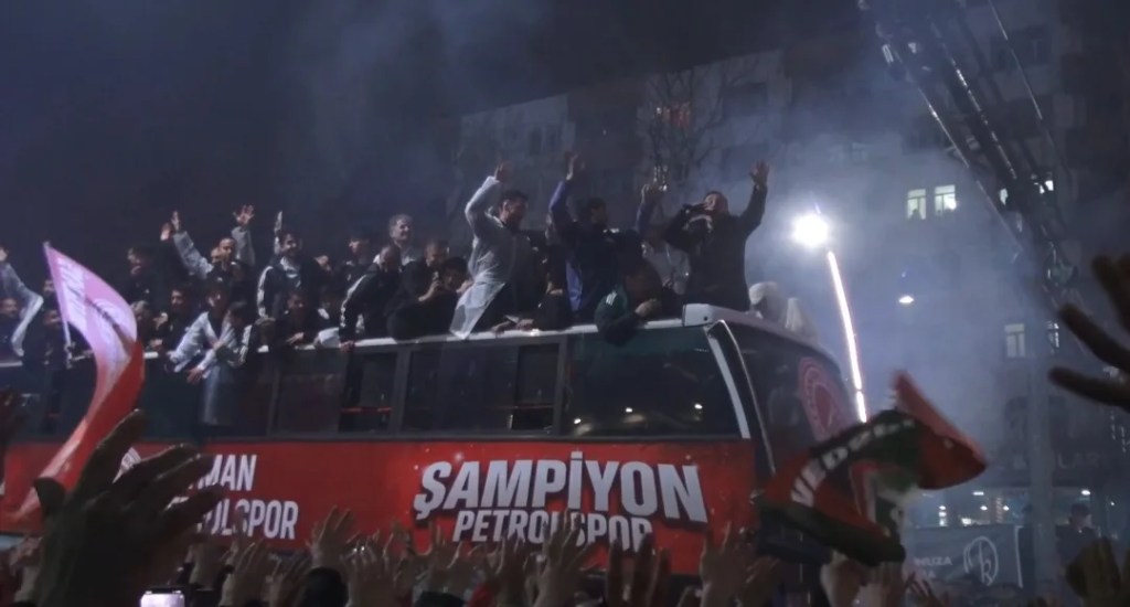 Batman Petrolspor 1. Lig'e Yükseldi, Coşkulu Karşılama