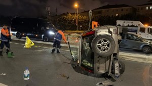 Kağıthane'de Alkollü Sürücü Kaza Yaptı: Cip Devrildi