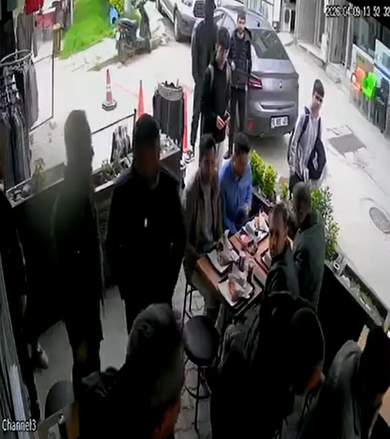 Bursa'da Restoranda Heimlich Manevrası Hayat Kurtardı