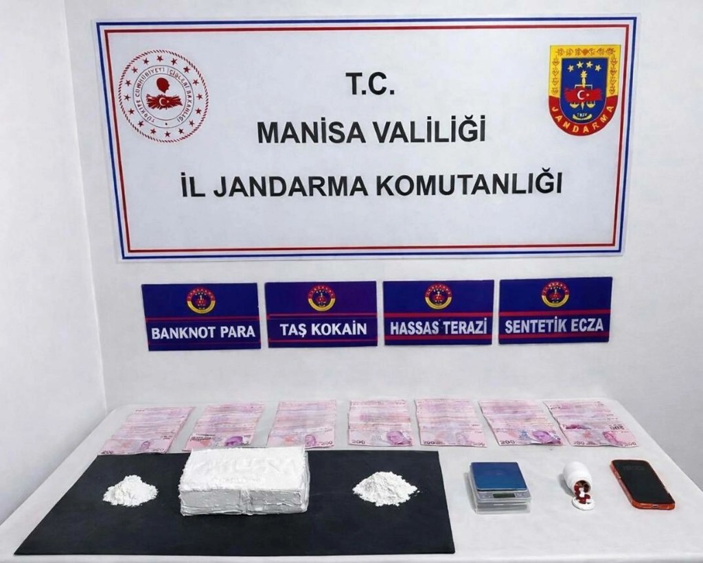 Manisa'da Uyuşturucu Operasyonu: 2 Kilo Kokain Ele Geçirildi