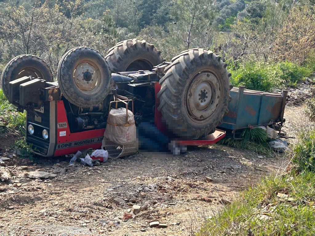Manisa'da Traktör Kazasında Üç Kişi Hayatını Kaybetti