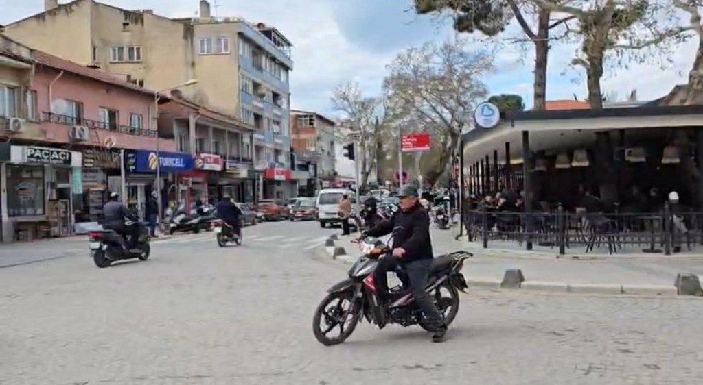Kütahya Simav'da 4.8 Büyüklüğünde Deprem Korkuttu