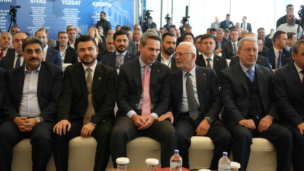 Bakan Bayraktar: Karadeniz gazıyla 17 milyon haneye enerji