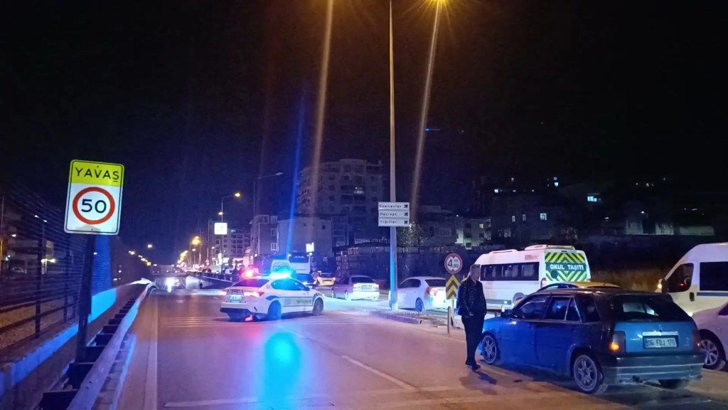 Bursa'da Trafik Kazasında 6 Kişi Yaralandı