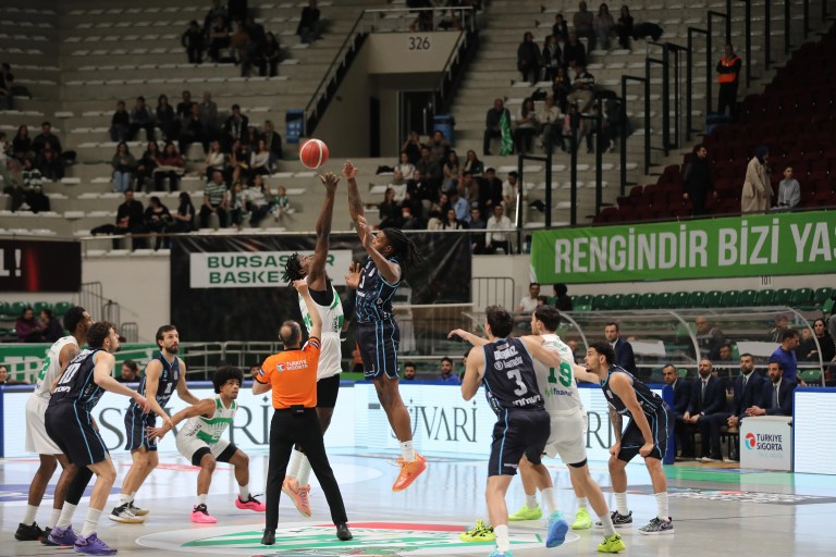 Bursaspor Evinde Türk Telekom'a Yenildi