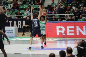 Bursaspor Evinde Türk Telekom'a Yenildi