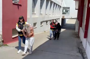 Adana'da Masaj Salonlarına Fuhuş Operasyonu: 9 Kişi Tutuklandı