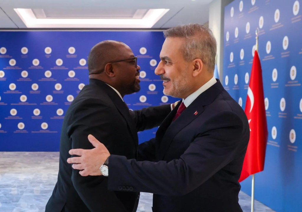 Bakan Fidan Botsvana Bakanı ile Görüştü
