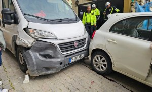 Edirne'de Freni Boşalan Minibüs Kazası: 1'i Çocuk 2 Yaralı