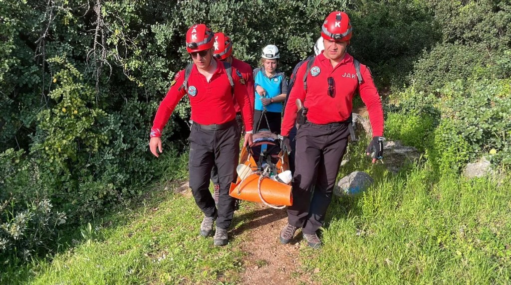 Fethiye'de Ayağı Kırılan Kadın 4 Saatte Kurtarıldı