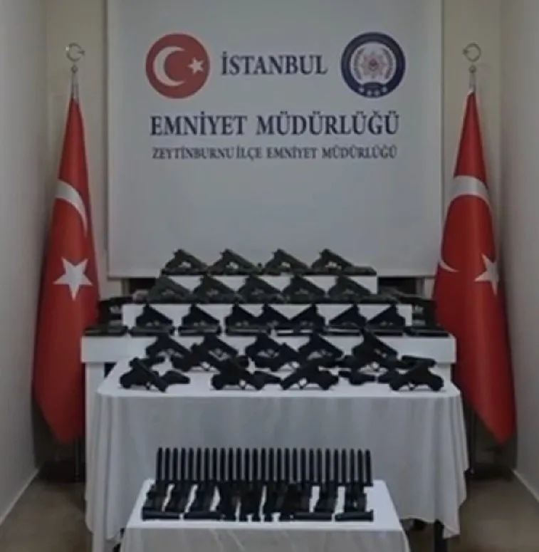 Zeytinburnu'nda Silah Ticareti Operasyonu: Üç Kişi Tutuklandı