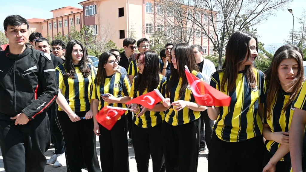 Kırıkkale'de Atatürk Spor Salonu Açıldı