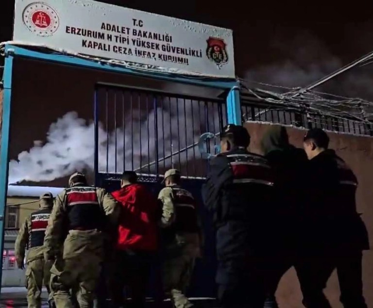 Erzurum Merkezli Operasyonda 8 Kişi Tutuklandı